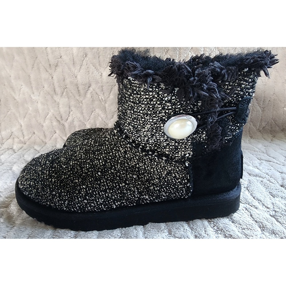 UGG Bailey Button Black White Tweed Metallic Knit Boots Womens 8